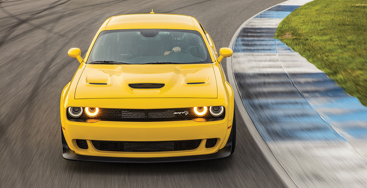 dodge challenger srt hellcat1