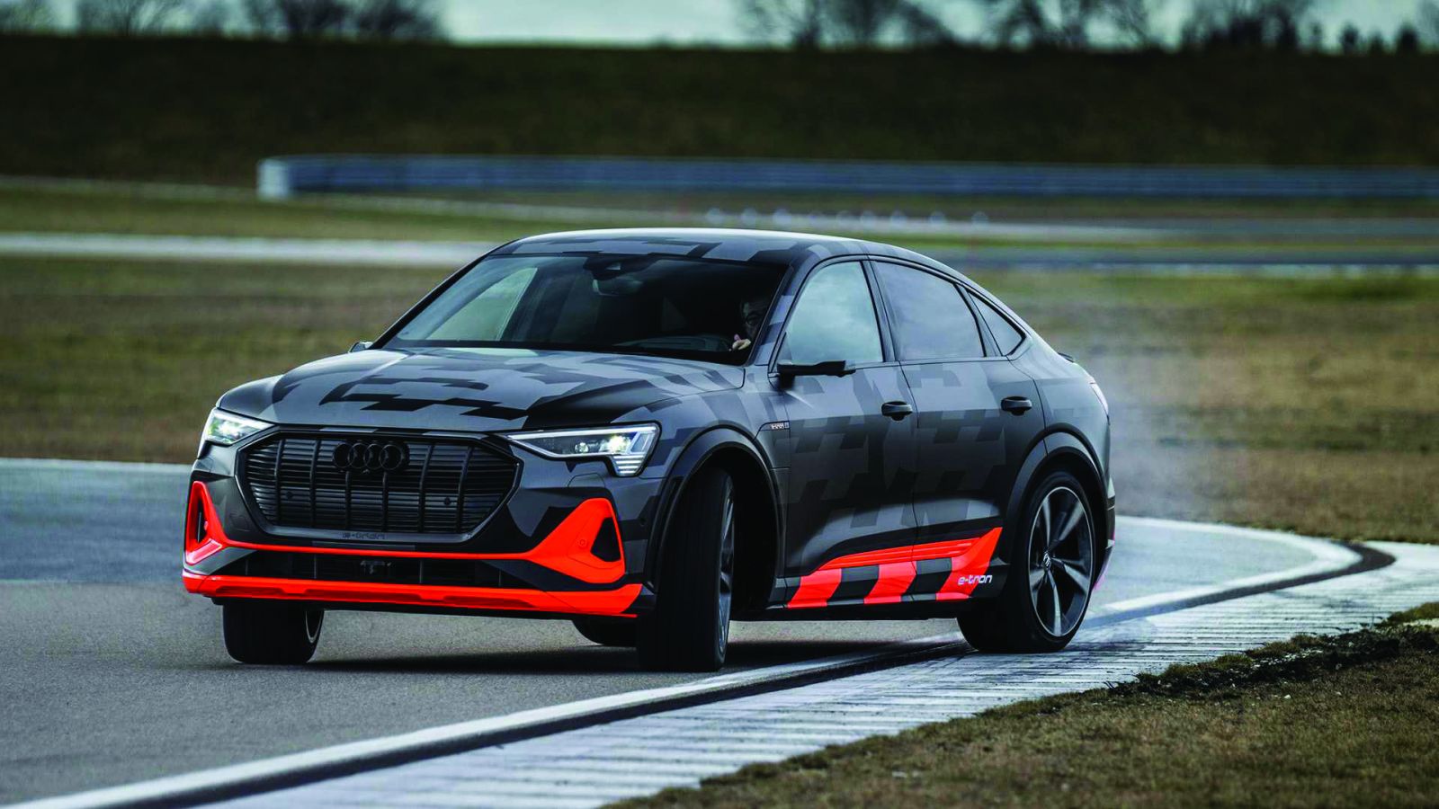 Brèves électriques Avril 2020 : Dacia va lancer une électrique low-cost, nouvelle version chez Tesla, Audi et ses 3 moteurs asynchrones - 2