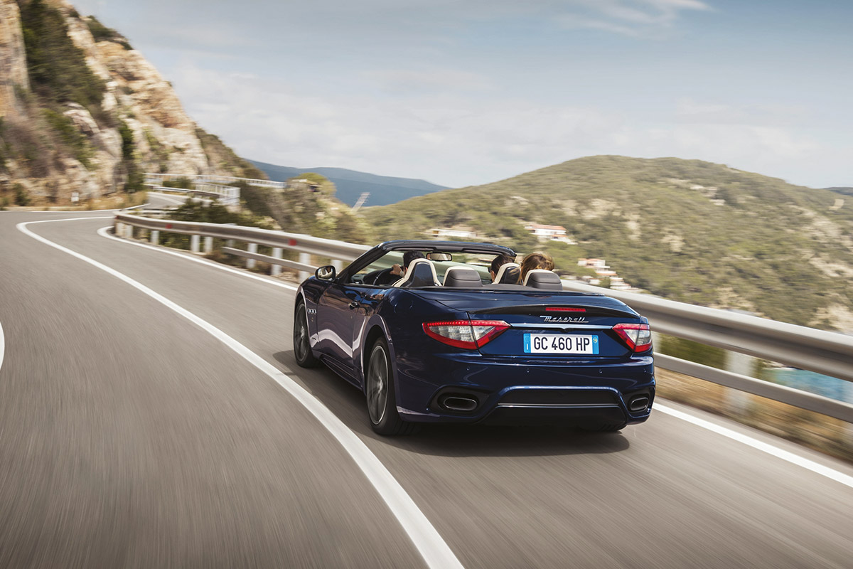 maserati grancabrio sport 2