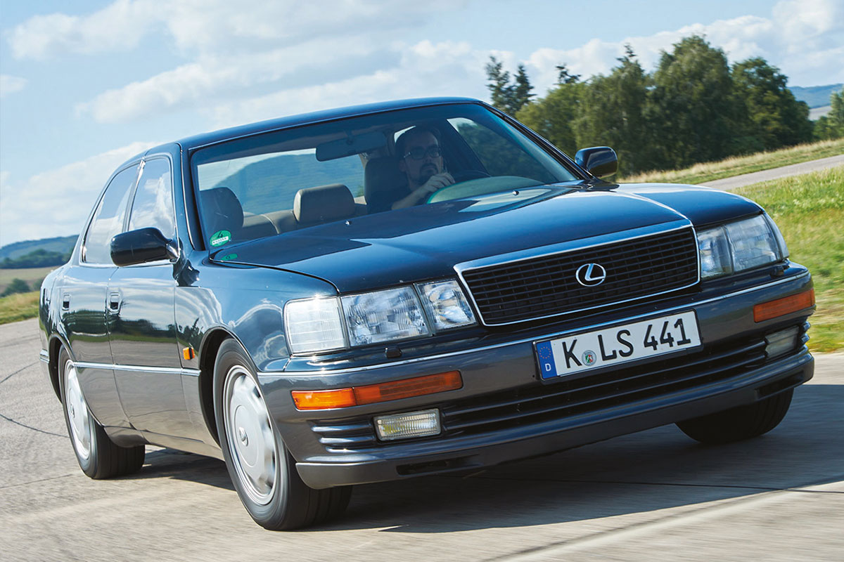 Lexus LS 400