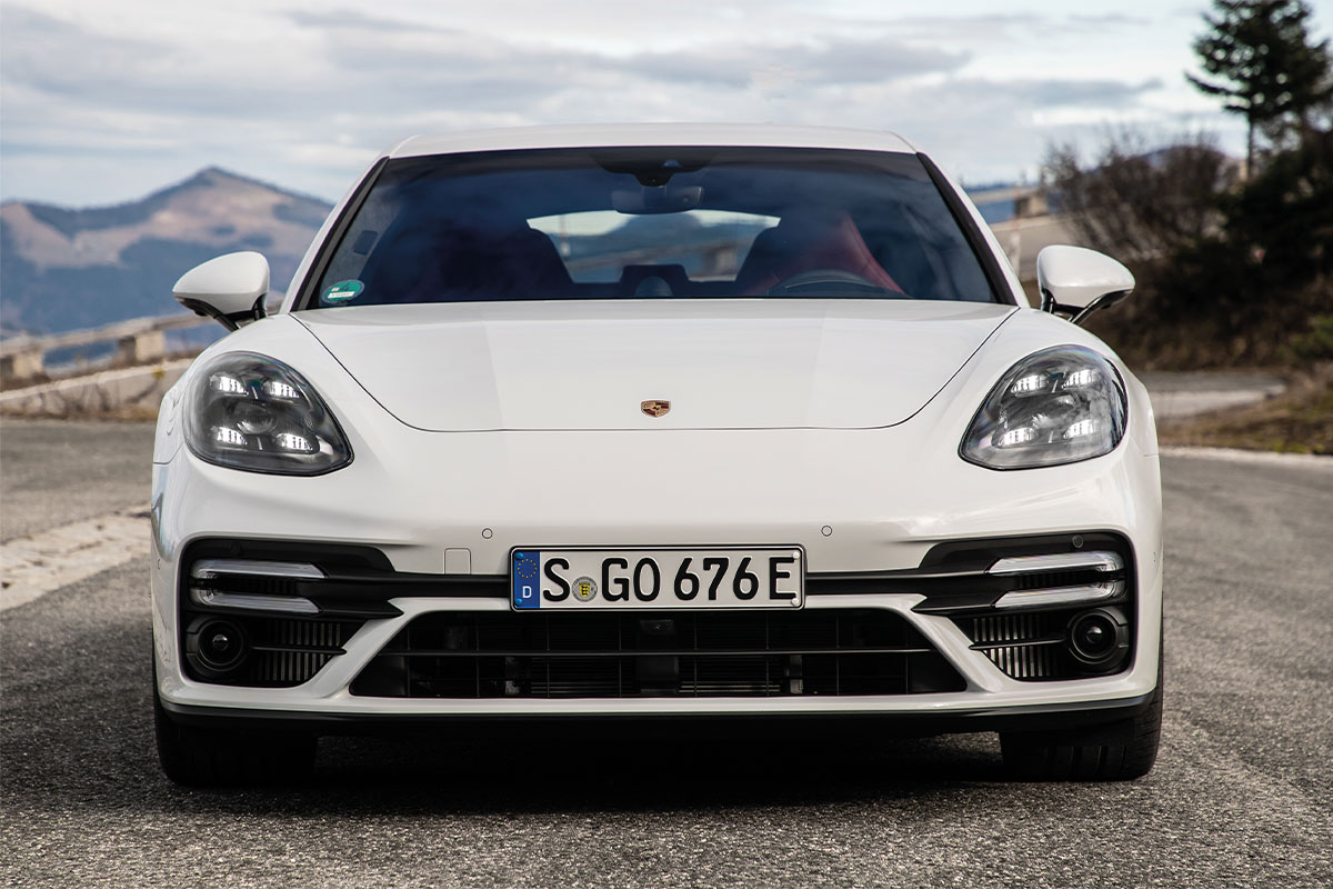 panamera face