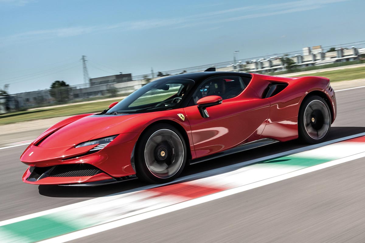 Ferrari SF90 Stradale Profil