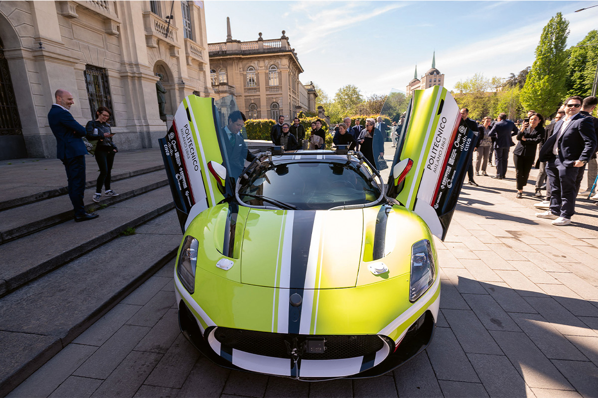 Maserati MC20 autonome