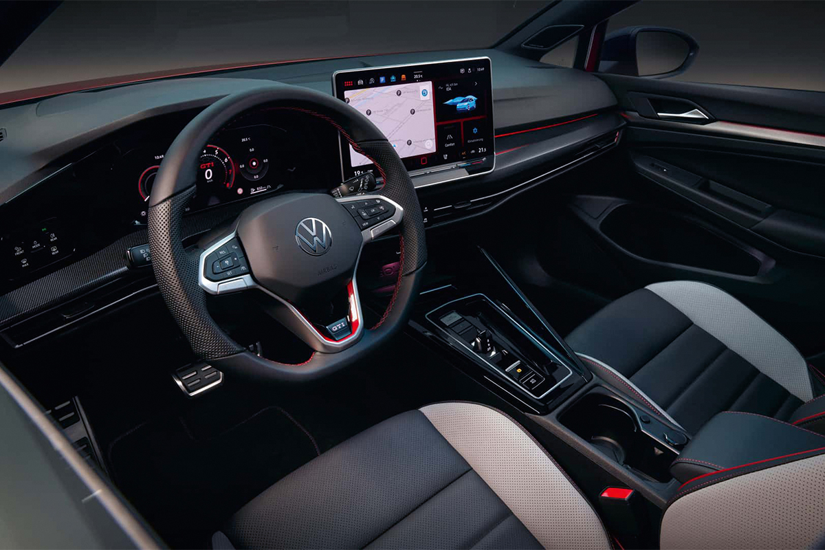 Volkswagen GOLF intérieur