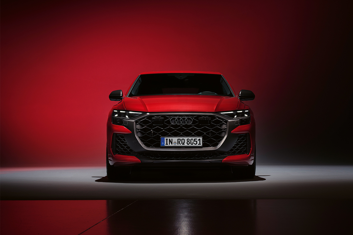 Audi RSQ8 Performance