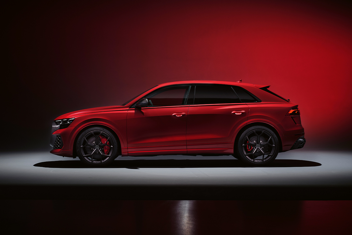 Audi RSQ8 Performance