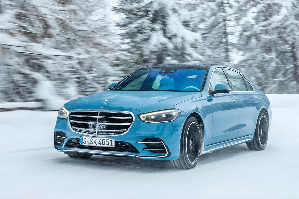 Mercedes domine la berline de luxe