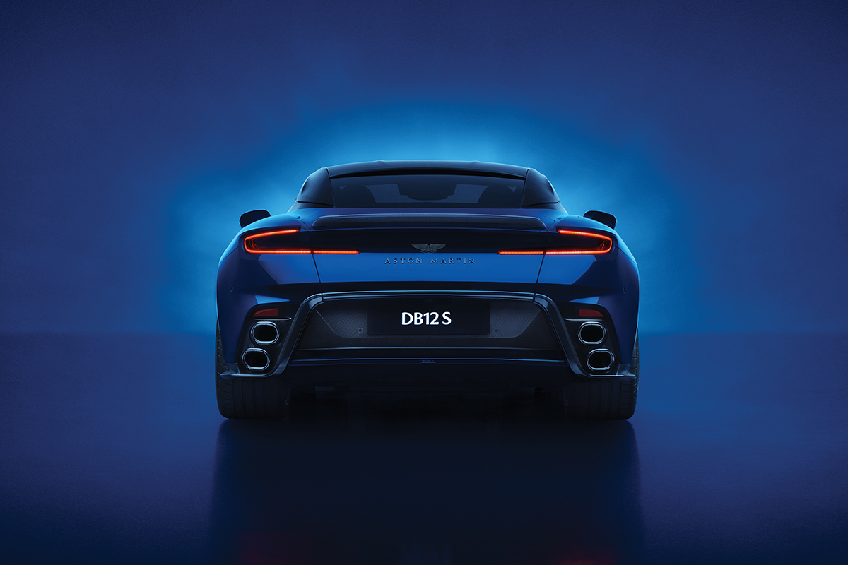 Aston Martin DB12 S