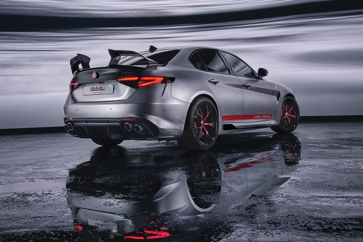 Alfa Romeo Giulia Quadrifoglio “Luna Rossa”