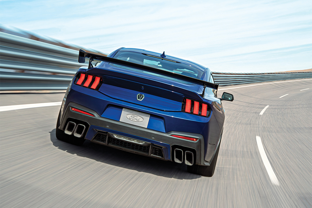 Ford Mustang Dark Horse SC