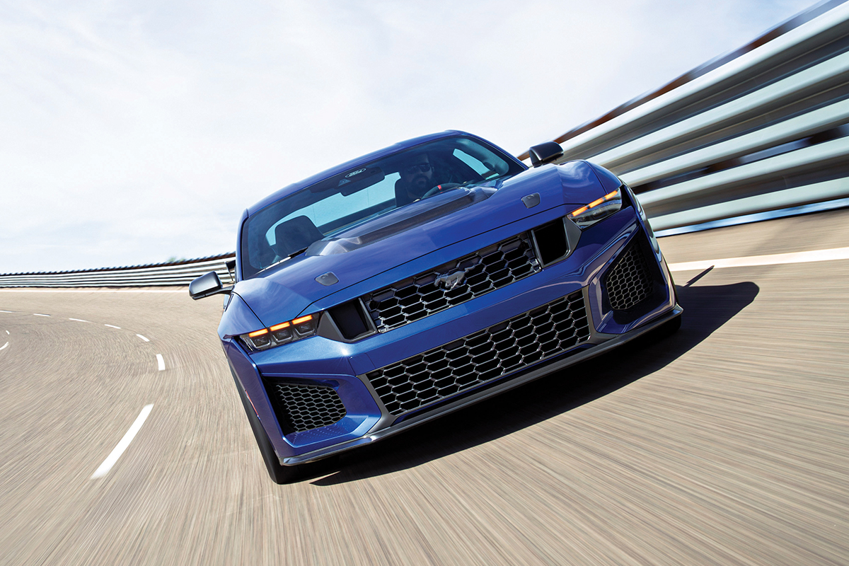 Ford Mustang Dark Horse SC