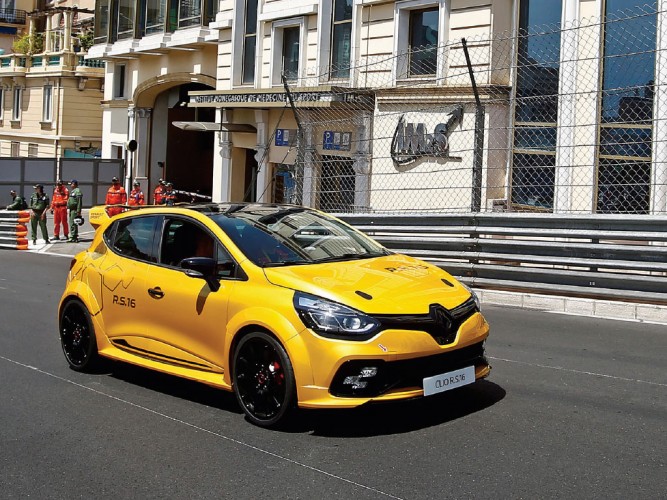 Renault Clio R.S 16, ils l'ont fait !