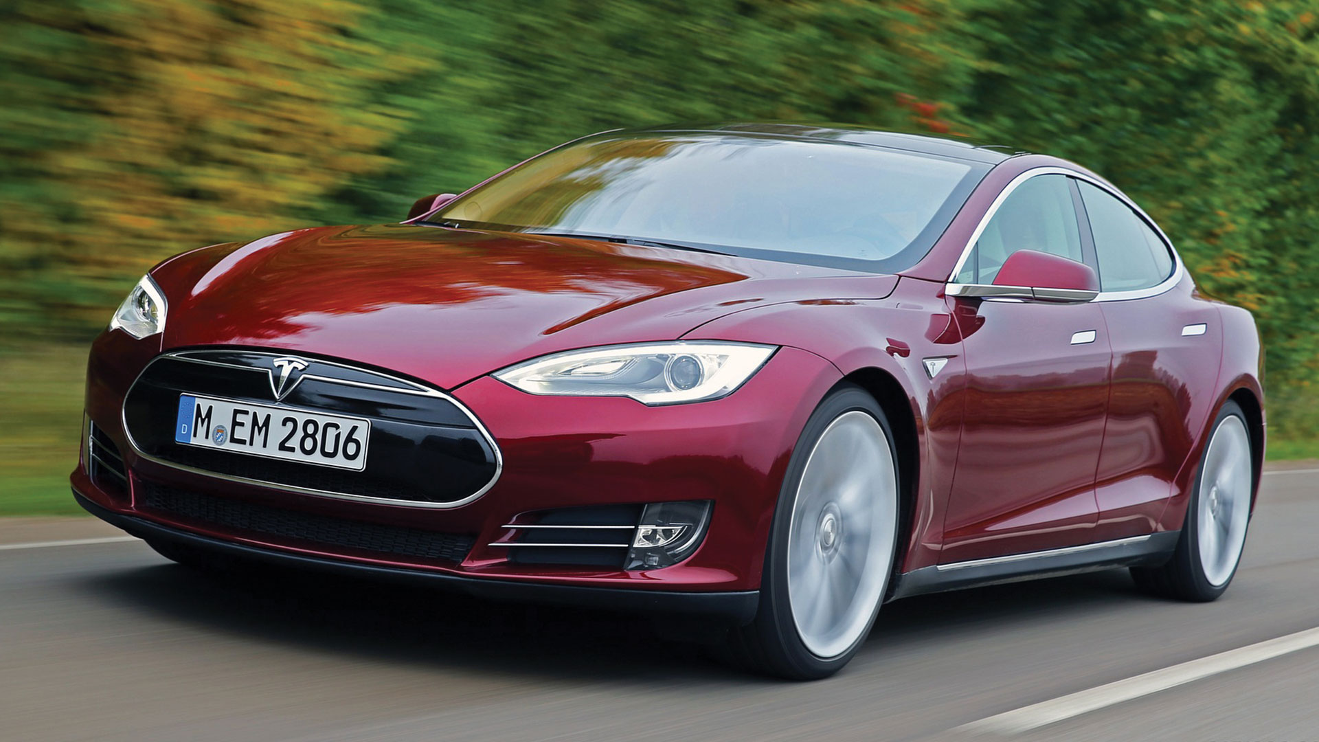 tesla-model-s-la-berline-lectrique-du-futur-comparatifs-voitures