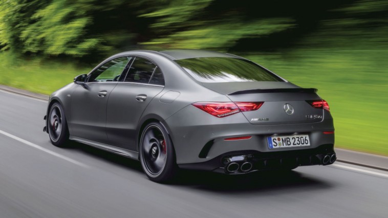 La Mercedes-Benz CLA 45 S Berline, 421 chevaux et du caractère