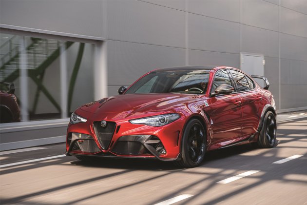 Alfa Romeo Giulia GTA / GTAM, la Giulia se radicalise !