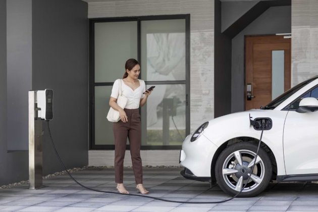 Véhicule électrique : comment recharger sa voiture chez soi ?